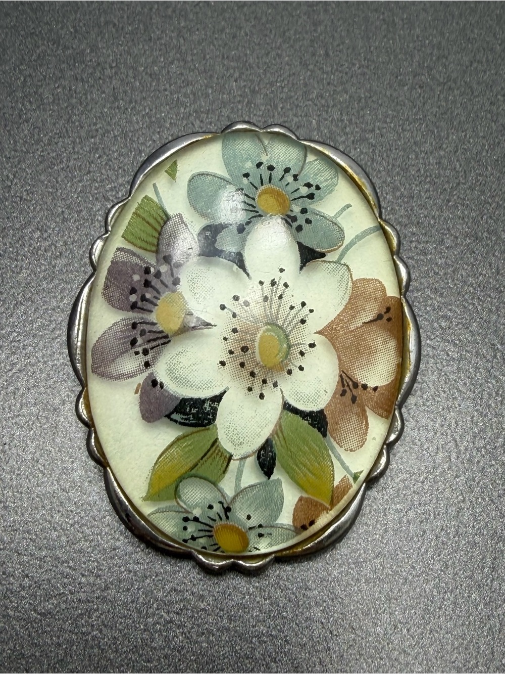 Vintage Lucite Floral Scarf Clip #447sc